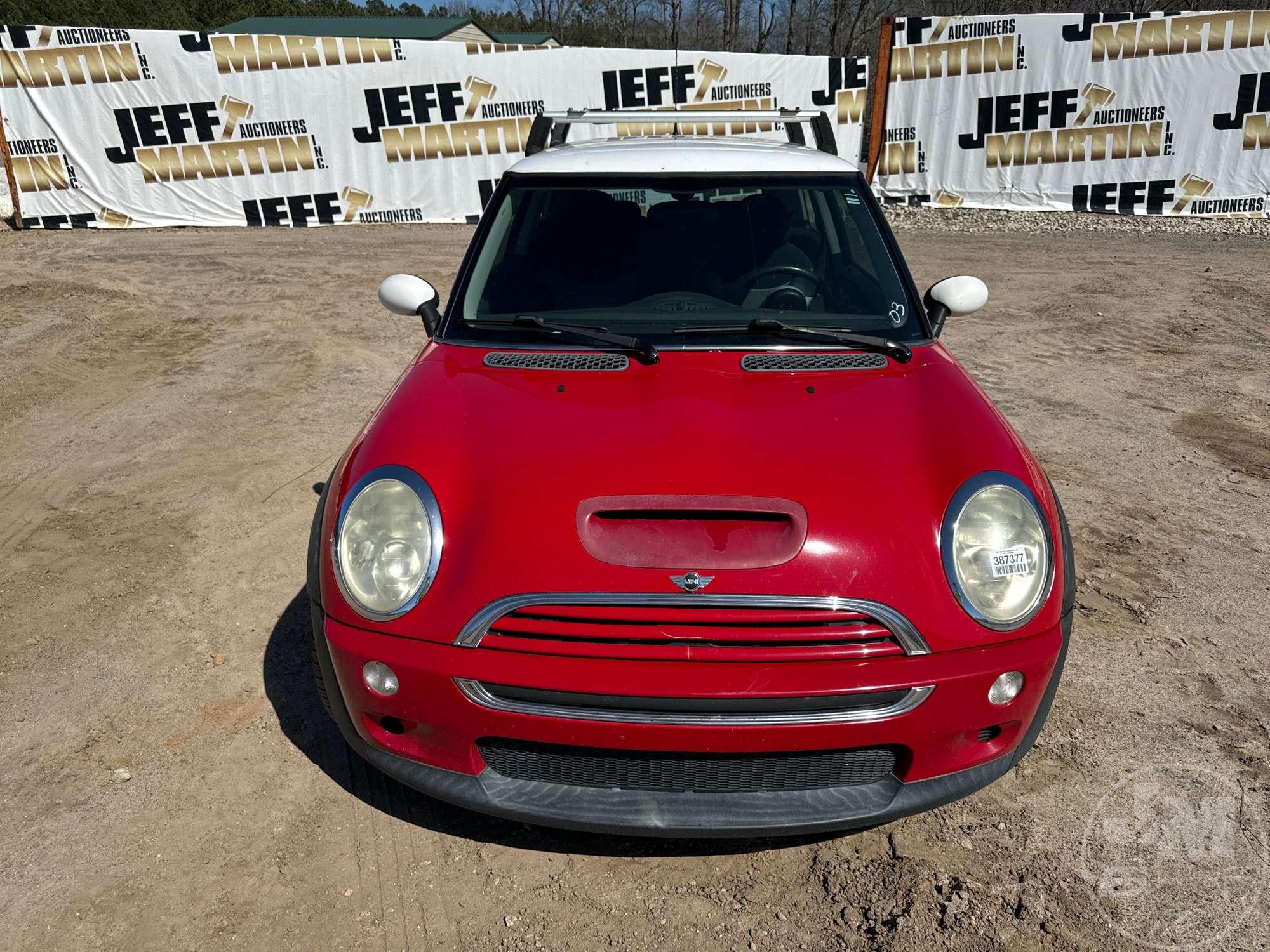 2003 MINI COOPER VIN: WMWRE33423TD61130