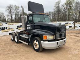 2001 MACK CH TANDEM AXLE DAY CAB TRUCK TRACTOR VIN: 1M1AA13Y91W138546