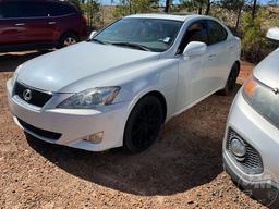 2008 LEXUS IS VIN: JTHBK262082081605 SEDAN