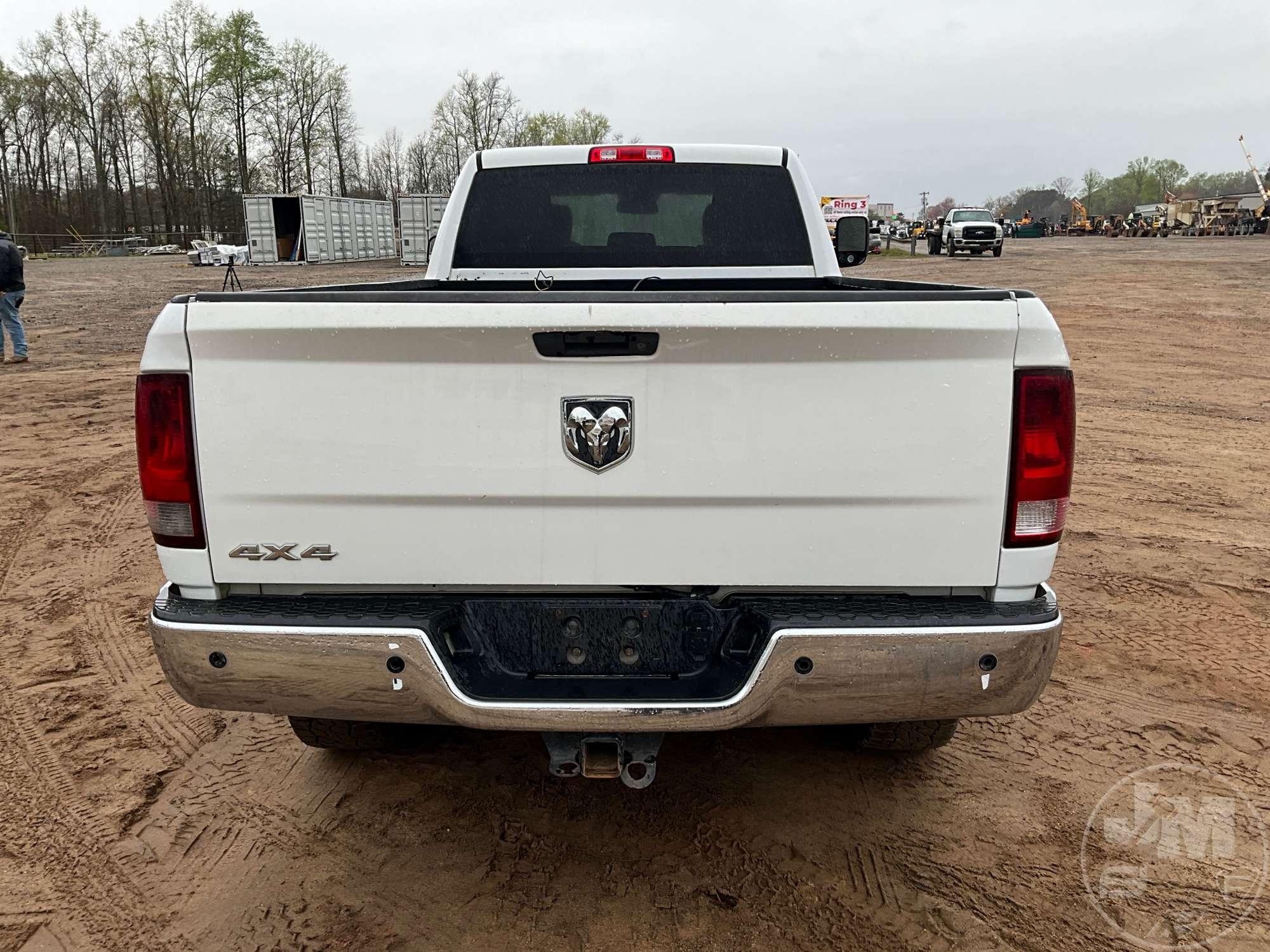 2016 RAM 3500 CREW CAB 4X4 PICKUP VIN: 3C63R3GL0GG210194