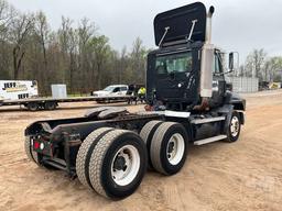 2001 MACK CH TANDEM AXLE DAY CAB TRUCK TRACTOR VIN: 1M1AA13Y91W138546