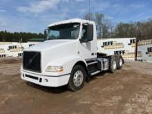 2011 VOLVO TRUCK VNM TANDEM AXLE DAY CAB TRUCK TRACTOR VIN: 4V4MC9DF4BN296307