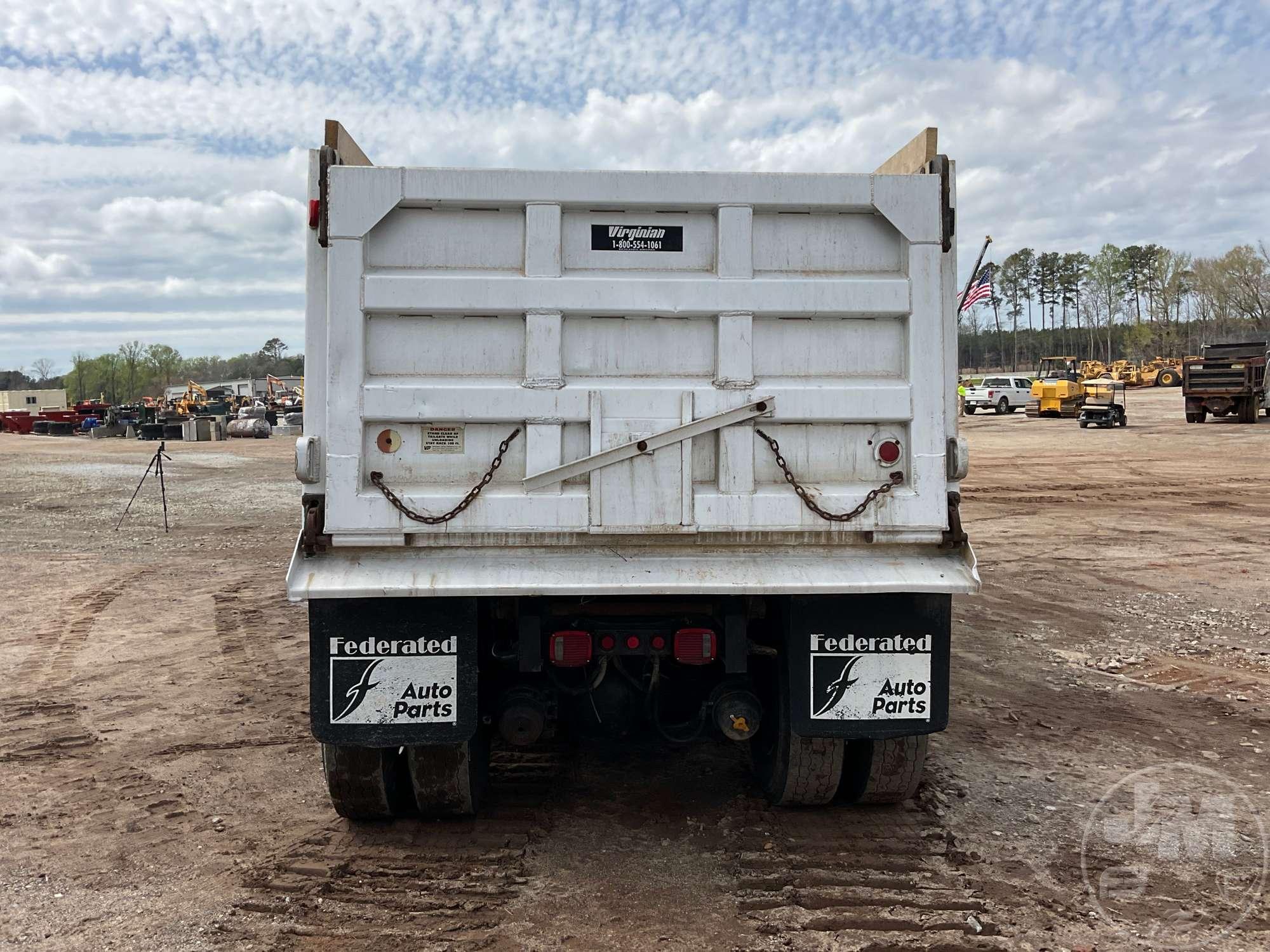 2011 INTERNATIONAL 9900I QUAD AXLE DUMP TRUCK VIN: RVA67080324201508