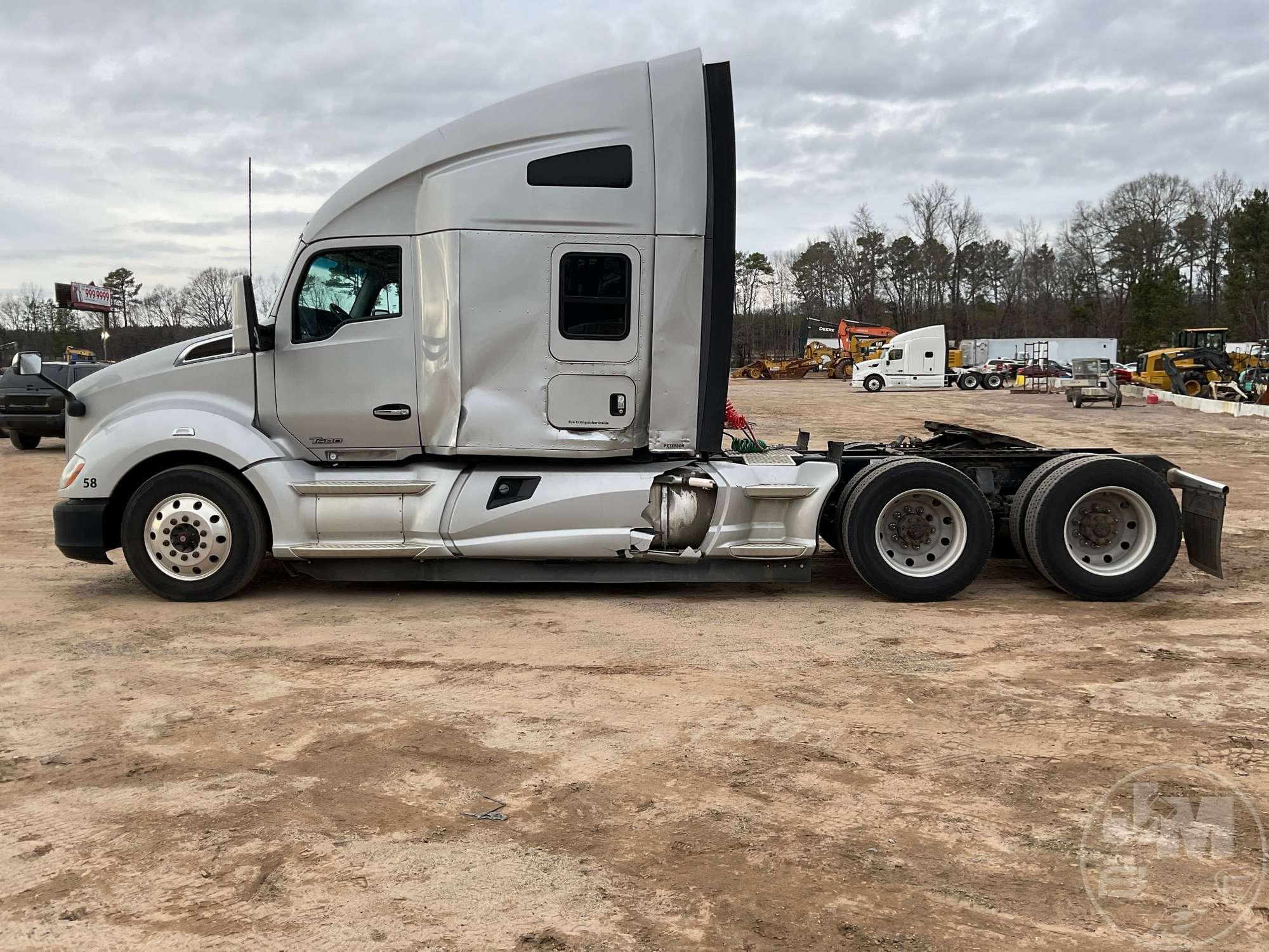 2017 KENWORTH T680 TANDEM AXLE TRUCK TRACTOR VIN: 1XKYD49X3HJ143601