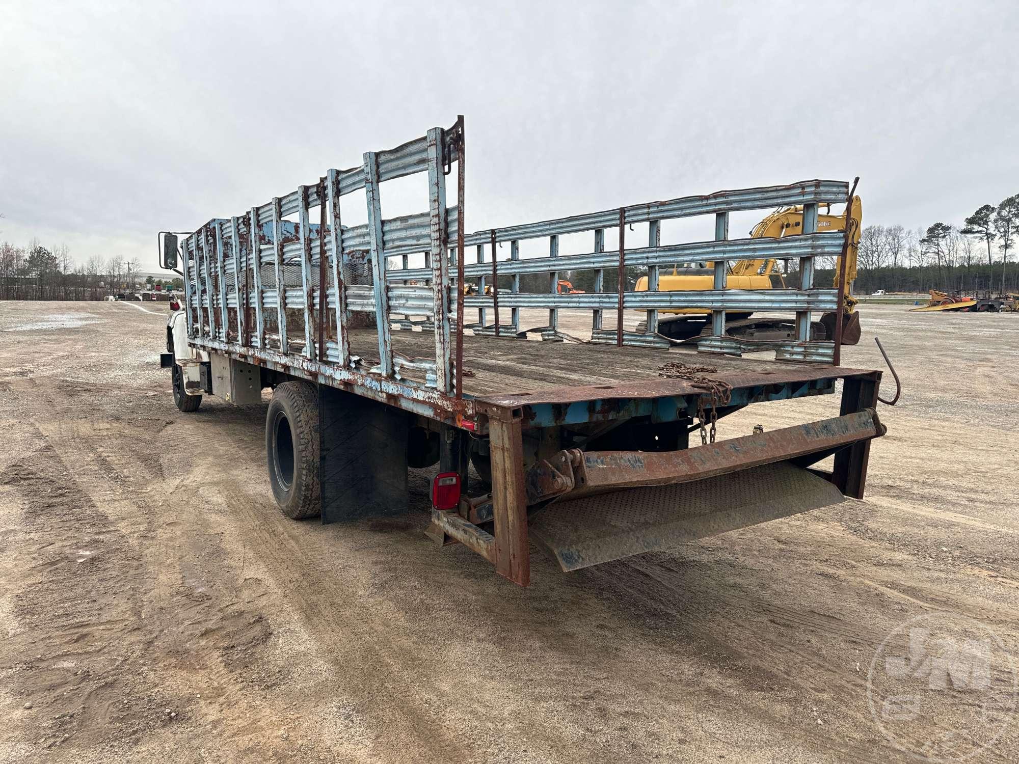 1980 FORD CONN7M VIN: R71UVJG8563 S STAKE TRUCK