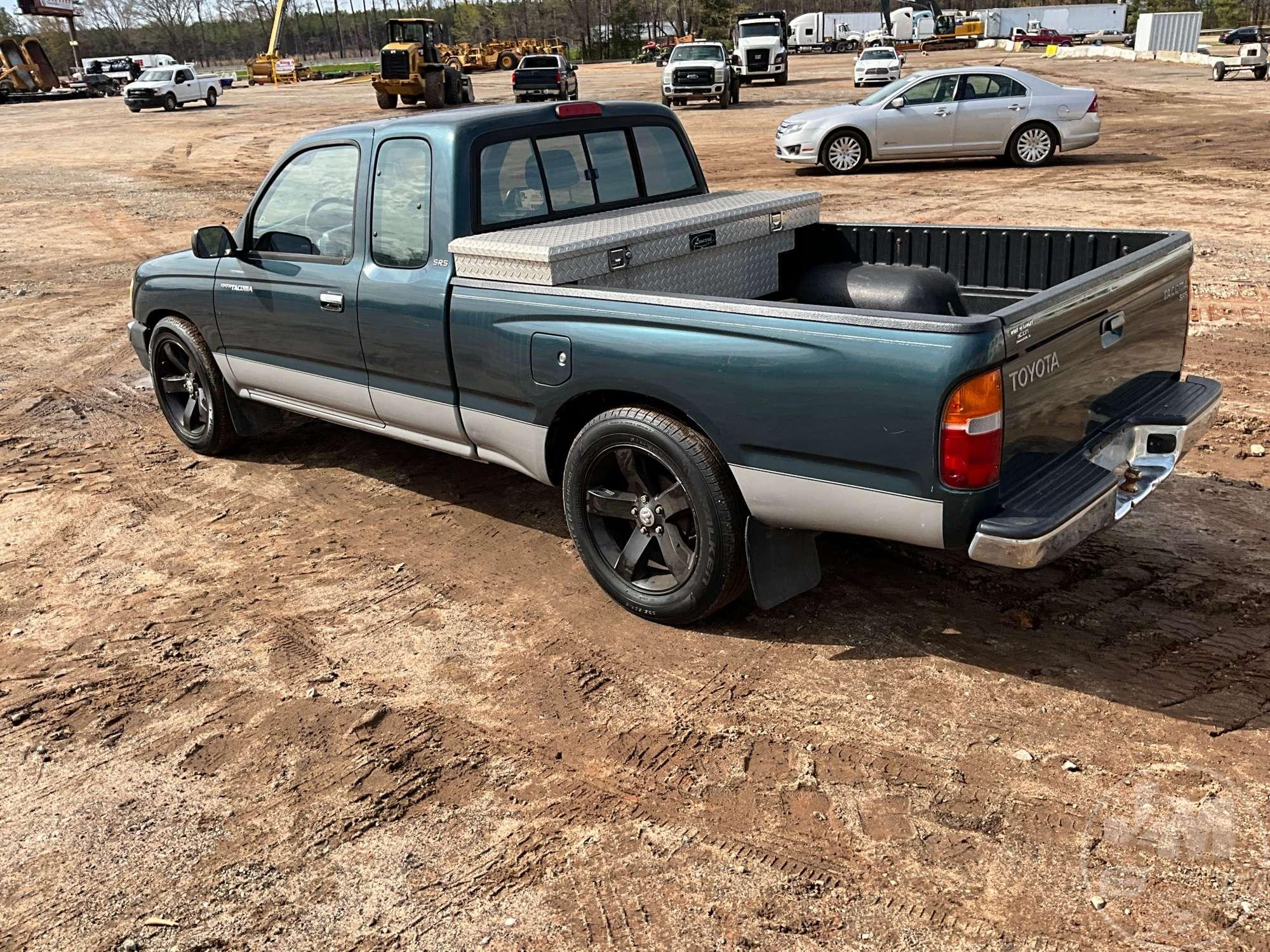 1998 TOYOTA TACOMA REGULAR CAB PICKUP VIN: 4TAVL52N6WZ016934