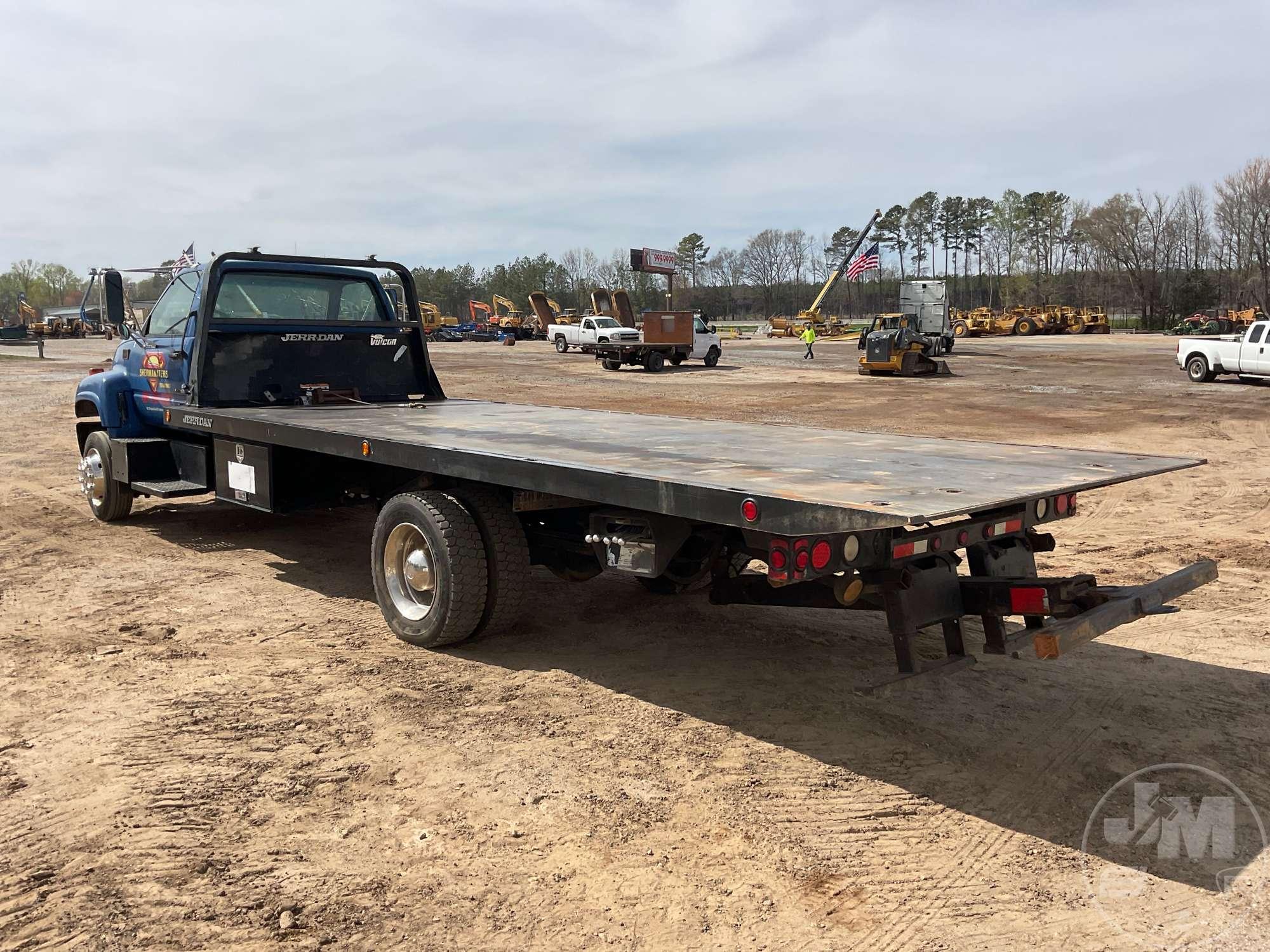 2000 GMC C6 SINGLE AXLE ROLLBACK TRUCK VIN: 1GDG6H1BXYJ526326