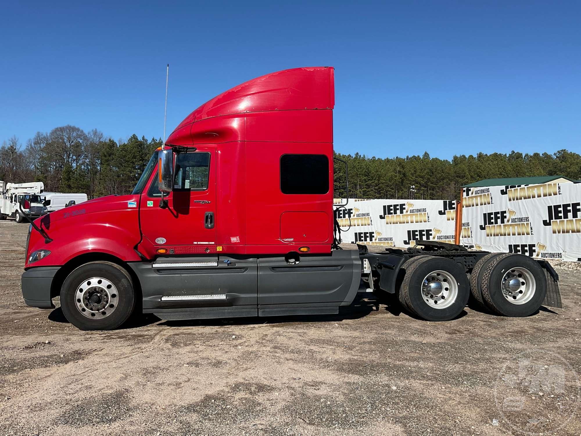 2016 INTERNATIONAL LF687 TANDEM AXLE TRUCK TRACTOR VIN: 3HSDJAPR9GN410698