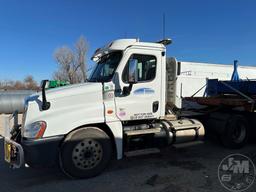 2019 FREIGHTLINER CASCADIA TANDEM AXLE DAY CAB TRUCK TRACTOR VIN: 3AKJGEFG2KDLM7561