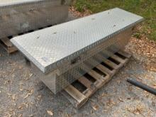 6’...... ALUMINUM TOOLBOX FOR PUCKUP TRUCK