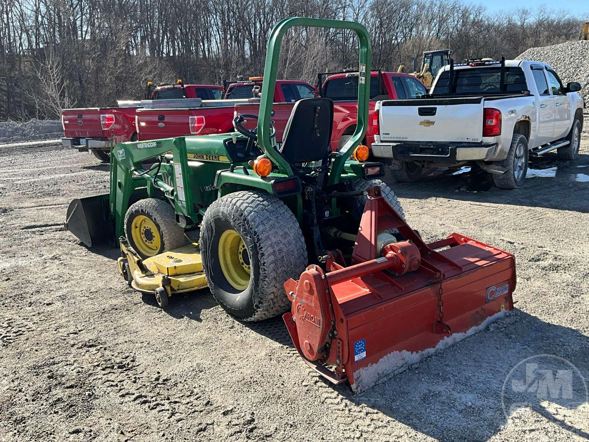 1997 JOHN DEERE 955 4X4 TRACTOR W/ LOADER SN: LV0955E202752