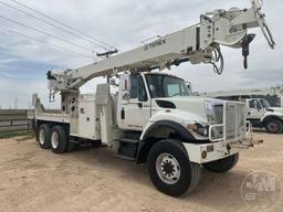 2010 INTERNATIONAL SX537 T/A DIGGER DERRICK TRUCK VIN: 1HTWWAAT1AJ221595