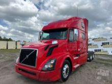 2017 VOLVO TRUCK VNL 780 TANDEM AXLE TRUCK TRACTOR VIN: 4V4NC9EH1HN976694