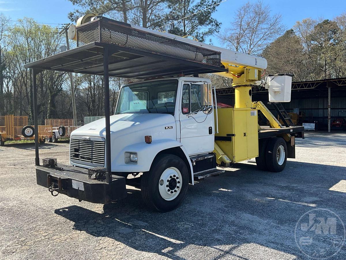 2000 FREIGHTLINER FL70 S/A BUCKET TRUCK ALTEC LR11155 VIN: 1FV6HJBAXYHH12311