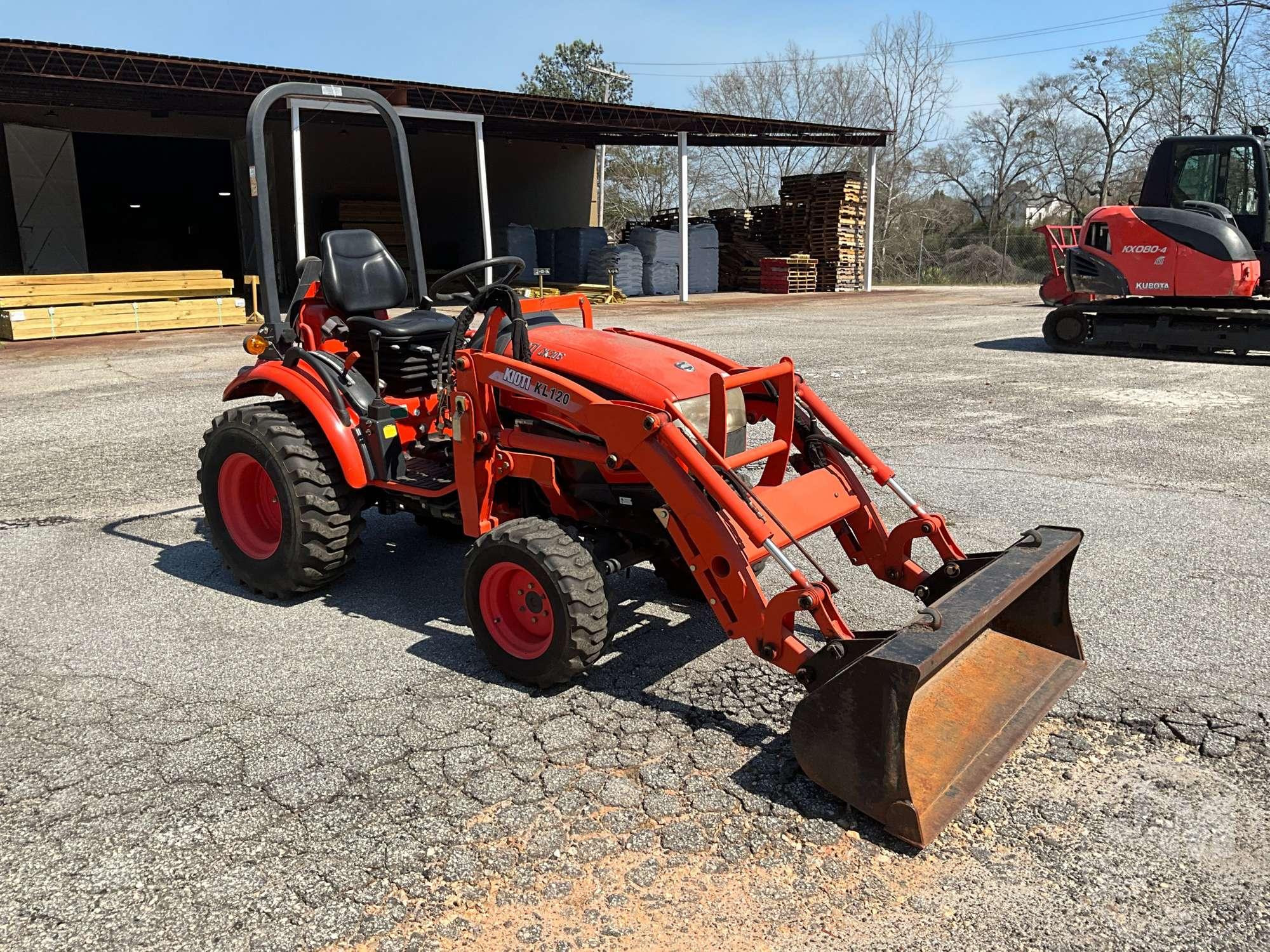 KIOTI CK20S 4X4 TRACTOR W/ LOADER SN: JS2900056