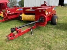 2014 NEW HOLLAND  SQUARE BALER BC5070 SN: YDN114686