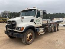 2005 MACK CV TRI ROLL OFF TRUCK VIN: 1M2AG11C15M019098