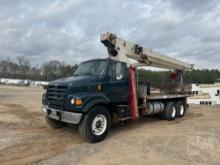 2000 STERLING TRUCK L7500 SERIES TEREX 23.5 TONS CRANE TRUCK VIN: 2FZNAJCB5YAG33055