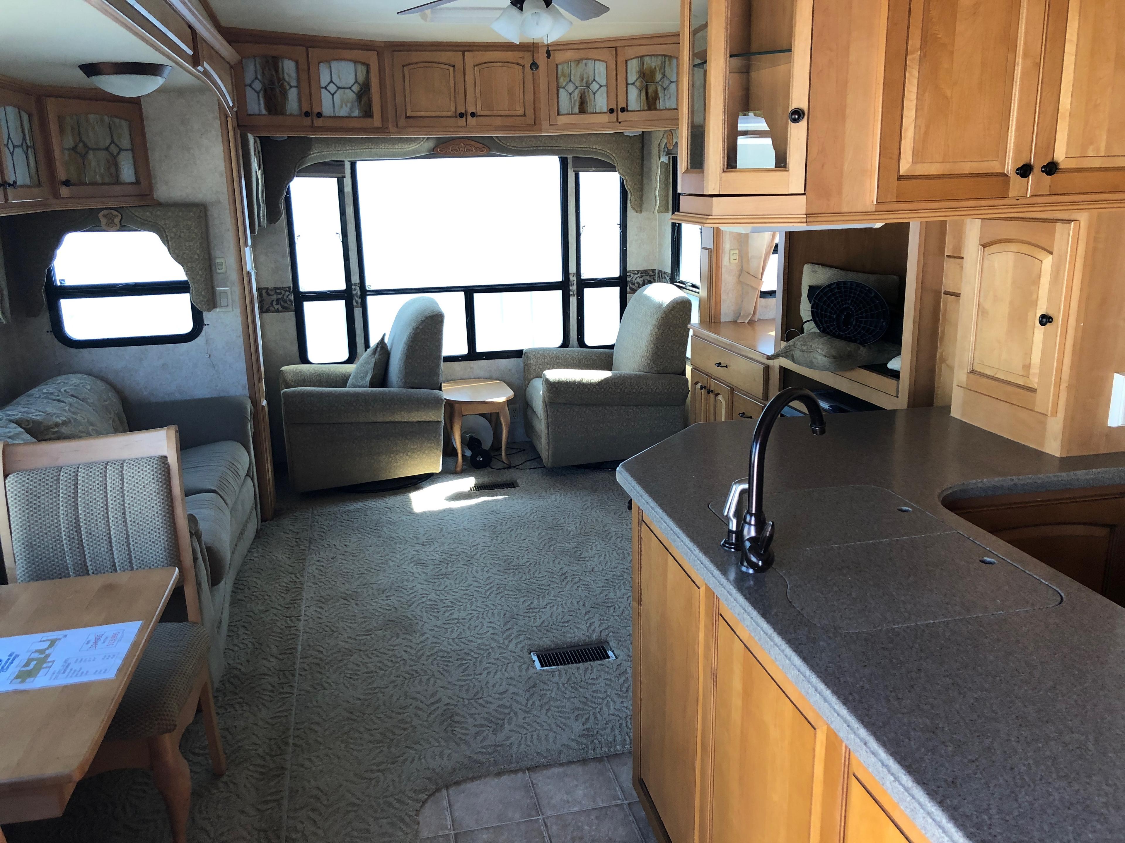 2006 Keystone Cambridge 358 LS 39' 5th wheel Camper