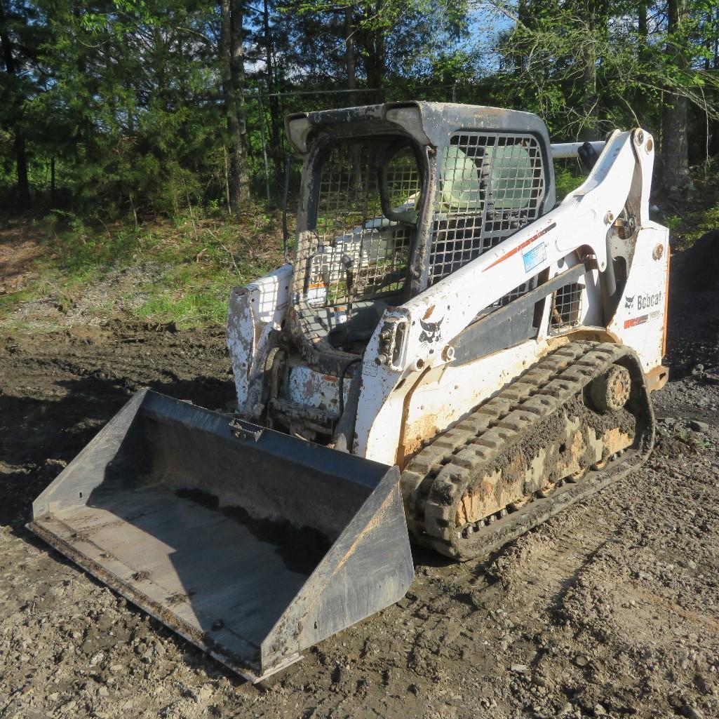 Bobcat T590 Track Machine