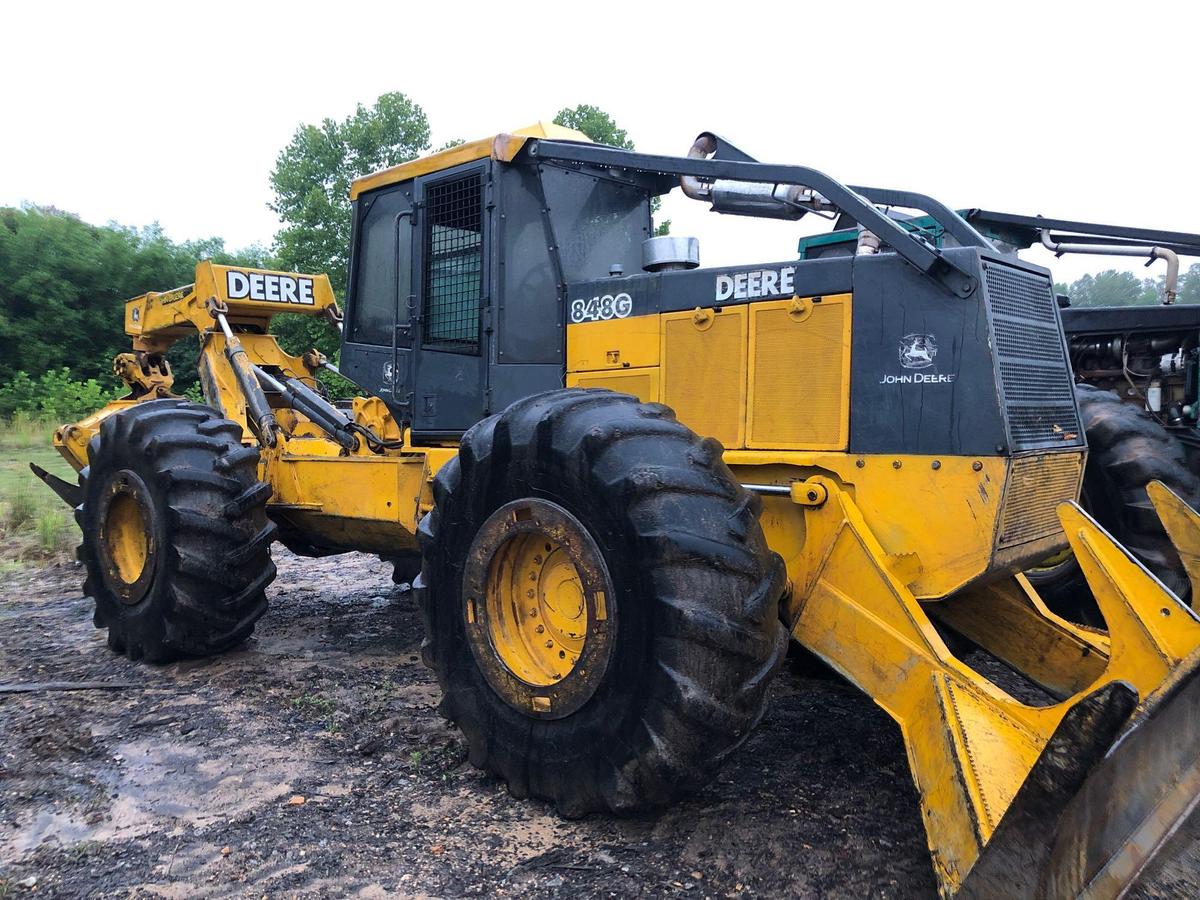 John Deere 848G Grapple Skidder