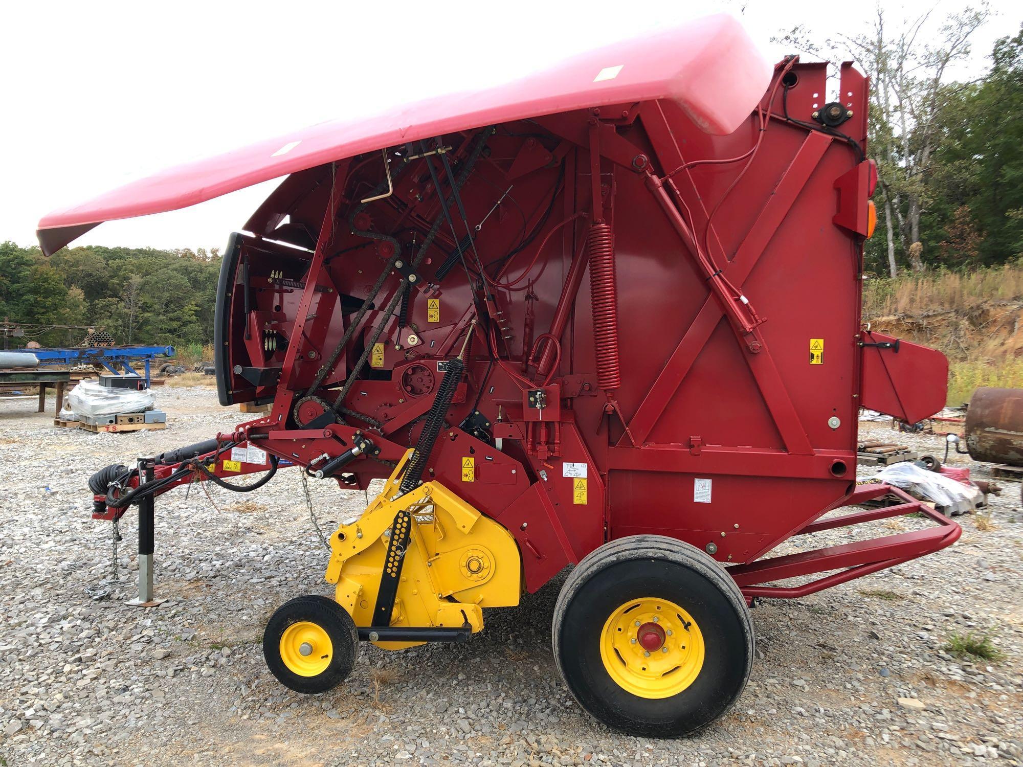 New Holland Round Baler