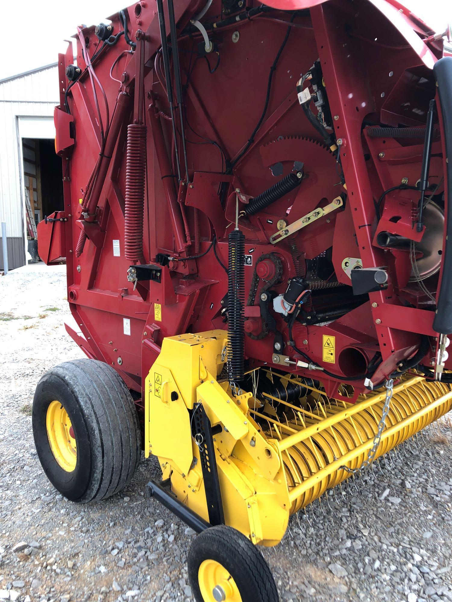 New Holland Round Baler