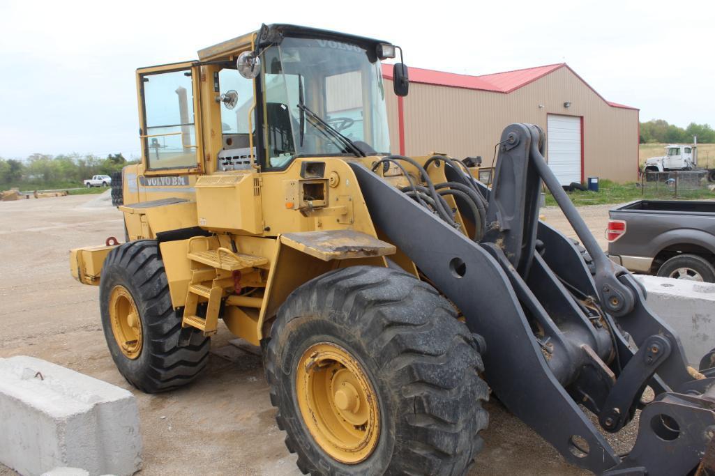 VOLVO L120C RUBBERTIRE LOADER