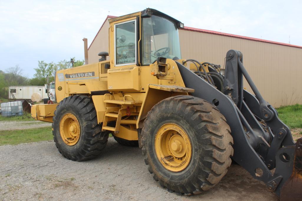 VOLVO L120C RUBBERTIRE LOADER