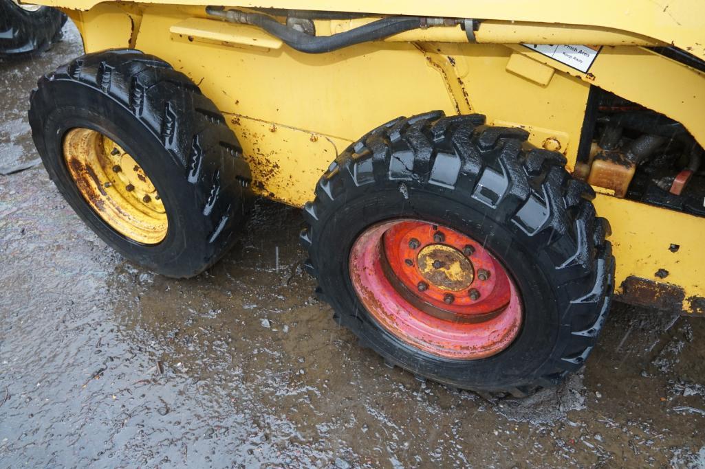 John Deere 240 Series II Skid Steer