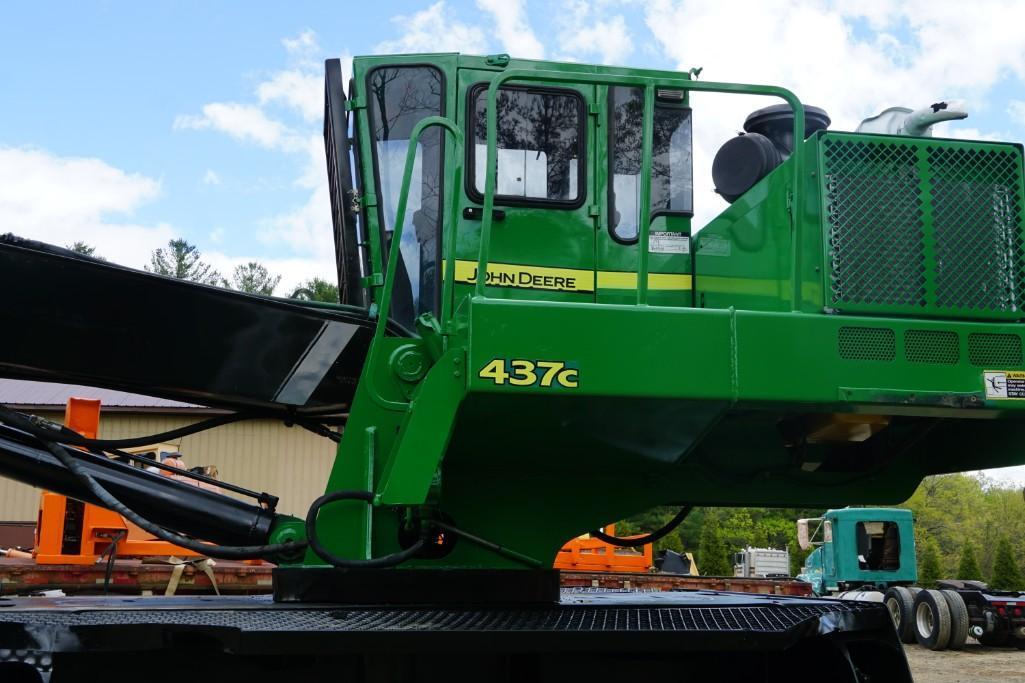 John Deere 437C Knuckleboom