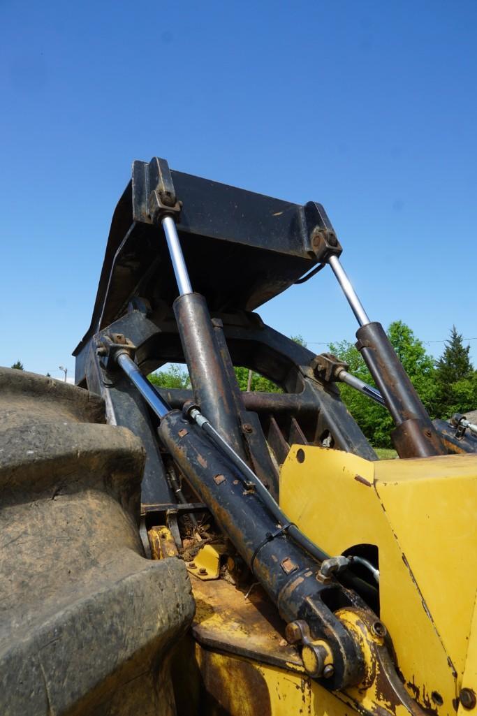 Cat 545 Grapple Skidder