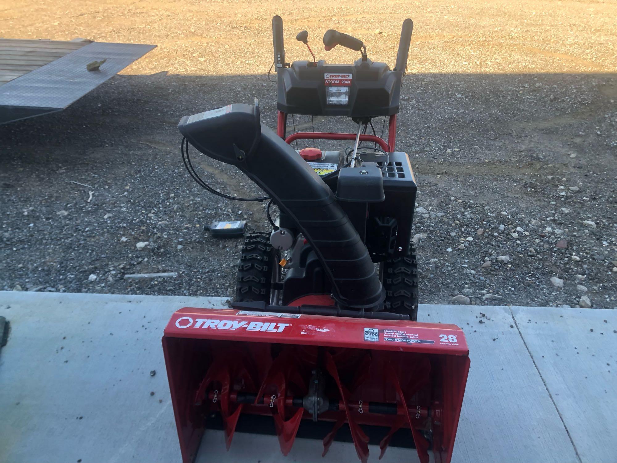 Troy Built Storm 2840 Snow Blower