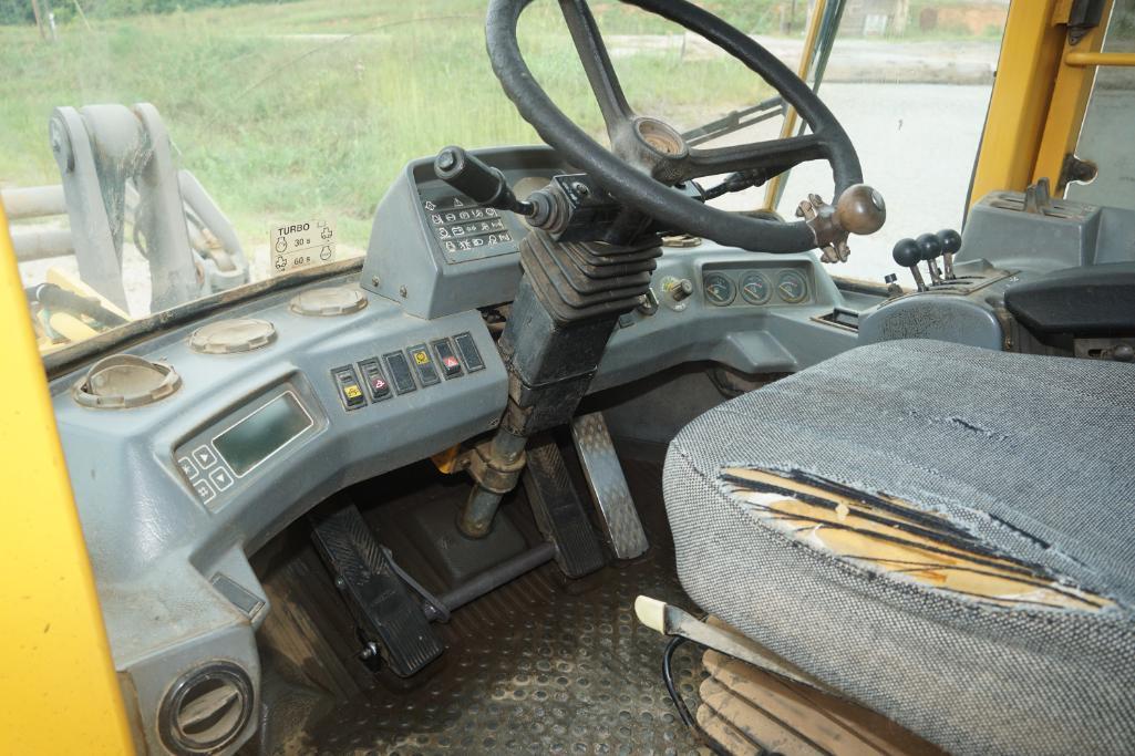 Volvo L90C Wheel Loader