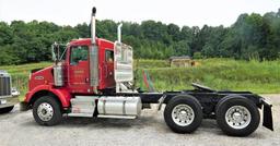 2007 Kenworth T800 Truck, VIN # 2XKDDB0X07M184310