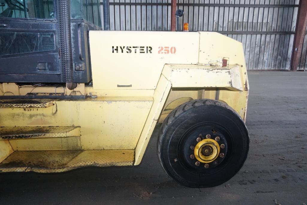 Hyster 250 Forklift