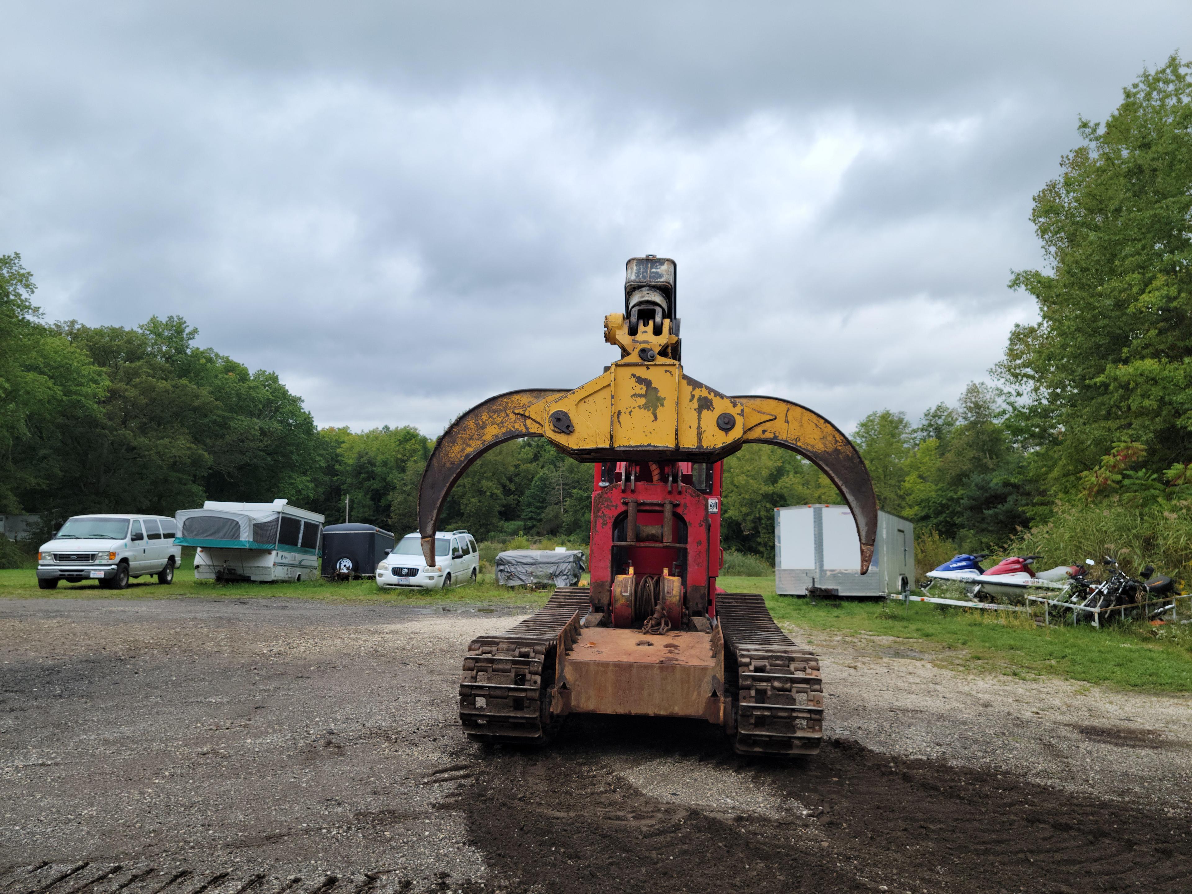 KMC 1500 Grapple Skidder