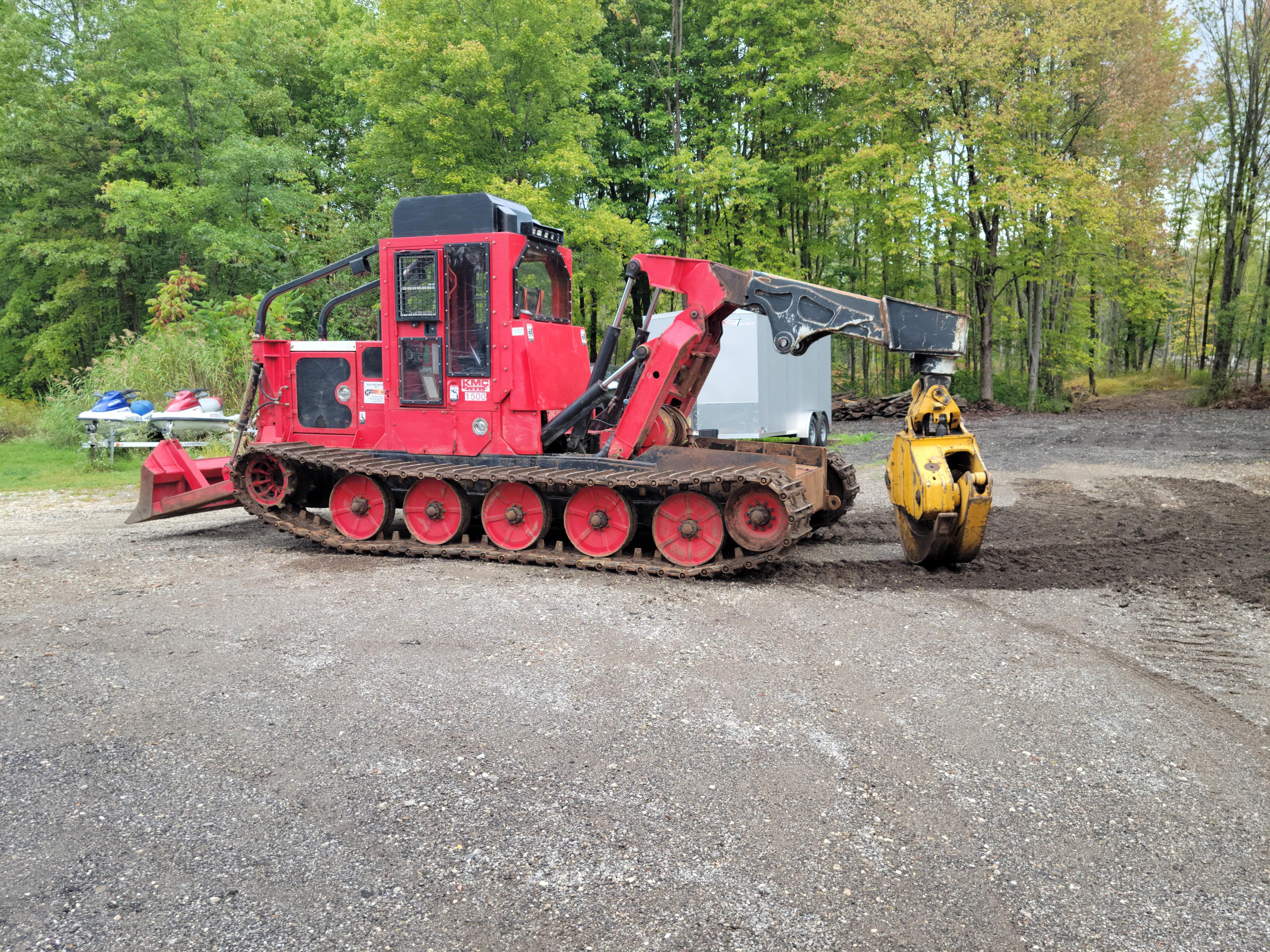 KMC 1500 Grapple Skidder