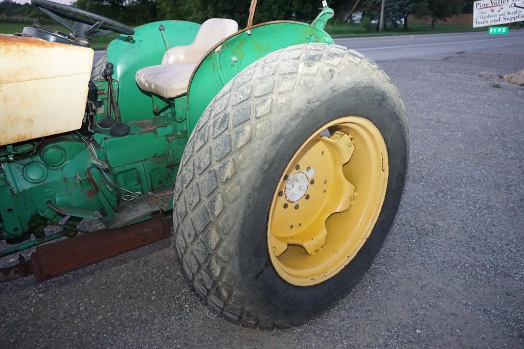 John Deere 2020 Tractor