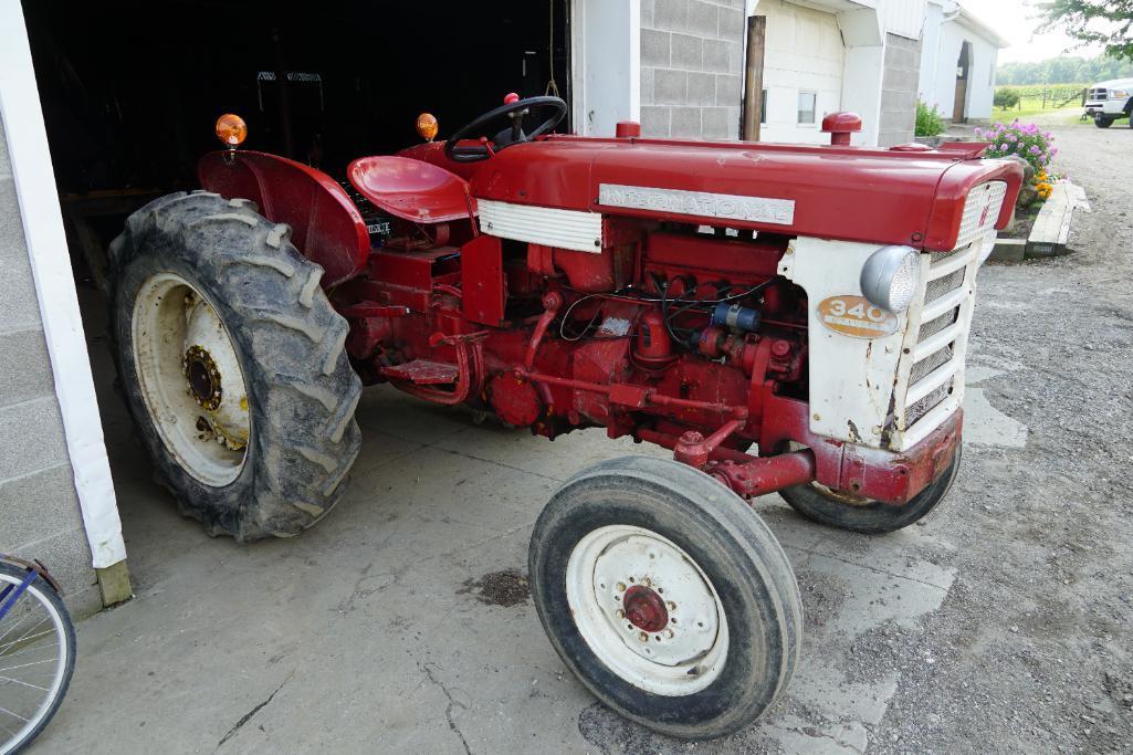 International 340 Utility Tractor