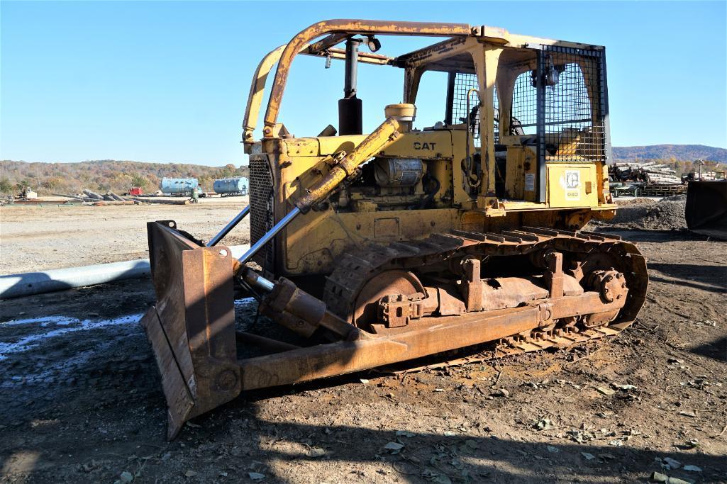 Cat D6 Dozer