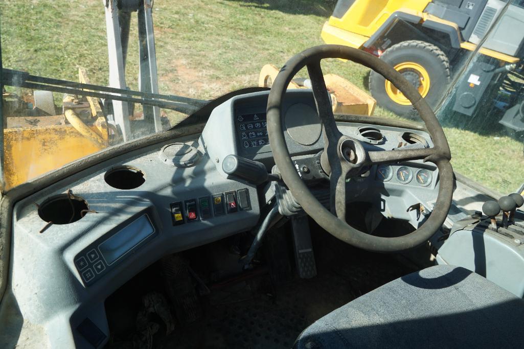 Volvo L90C Wheel Loader