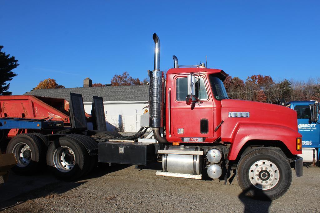 1995 Mack CH613 (VIN: 1M2AA14YXSW056322)