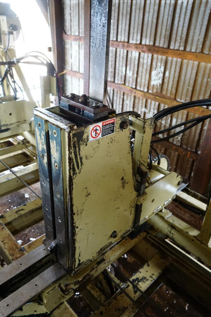 2008 Hurdle Circle Saw Mill