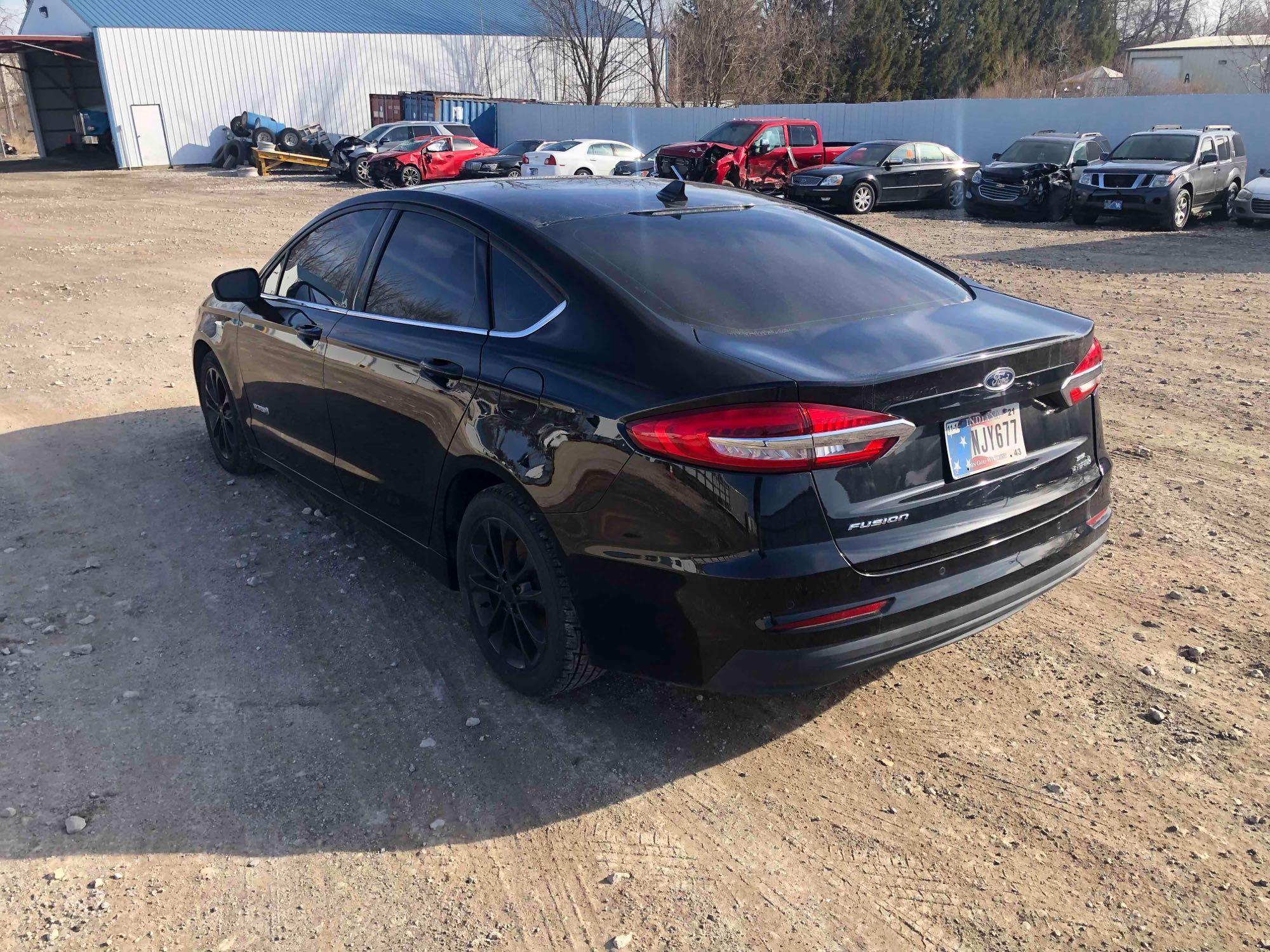 2019 Ford Fusion Hybrid Passenger Car, VIN # 3FA6P0LU4KR207312