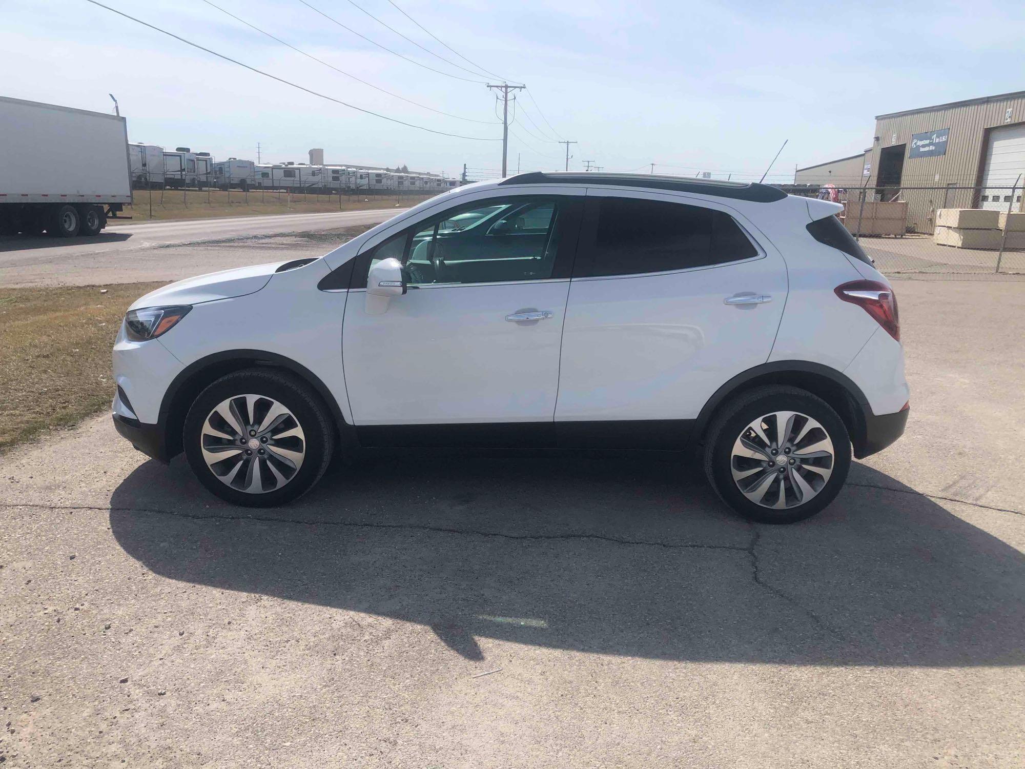 2018 Buick Encore Multipurpose Vehicle (MPV), VIN # KL4CJASB5JB647315