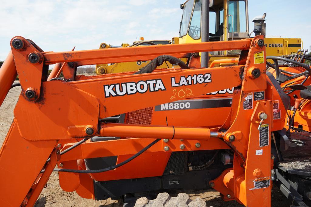 Kubota M6800 Tractor w/ Front end Loader