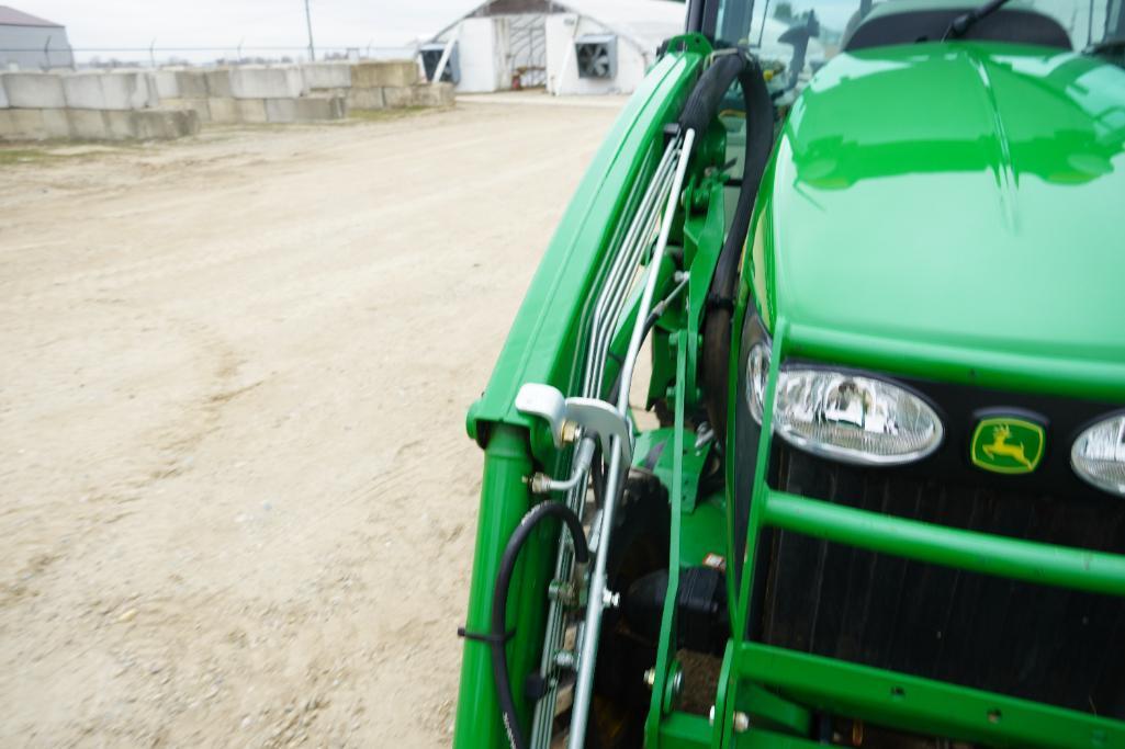 John Deere 3320 Tractor w/ Front End Loader