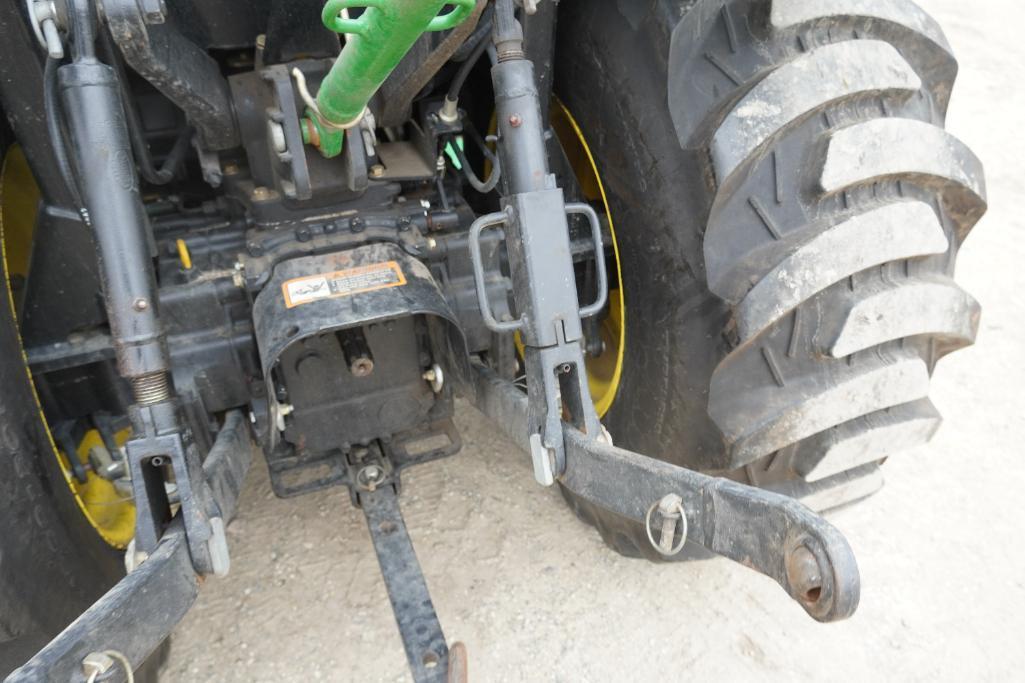 John Deere 3320 Tractor w/ Front End Loader