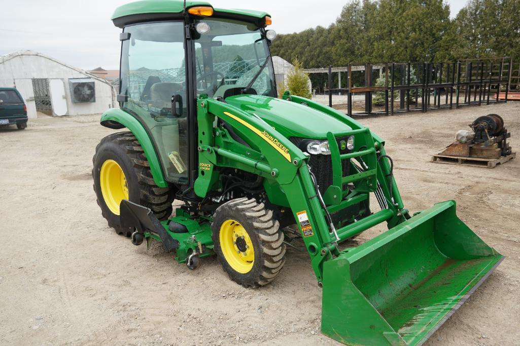 John Deere 3320 Tractor w/ Front End Loader